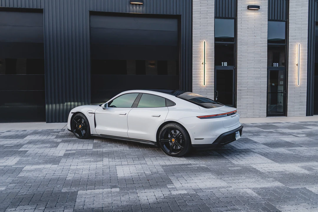 2022 Porsche Taycan Turbo S - Image 10 of 31