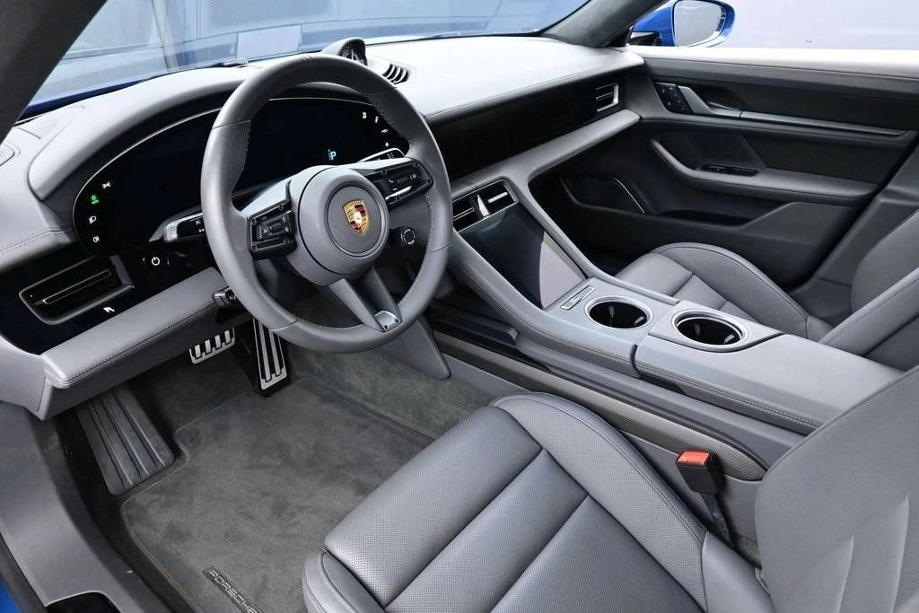 2022 Porsche Taycan Turbo S - Image 4 of 5