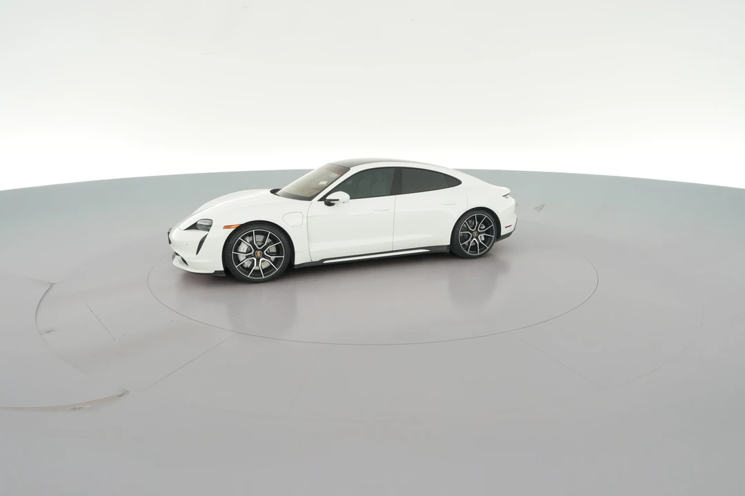 2022 Porsche Taycan Turbo - Image 27 of 31