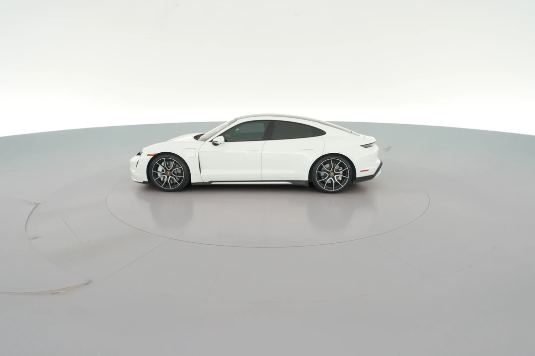 2022 Porsche Taycan Turbo - Image 28 of 31