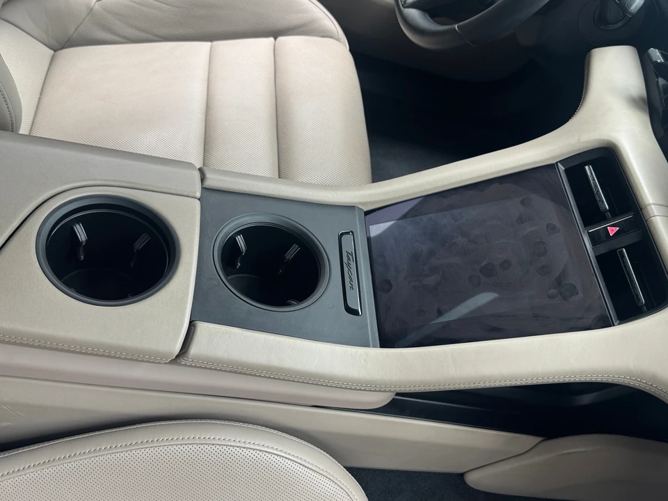 2022 Porsche Taycan Turbo - Image 7 of 31