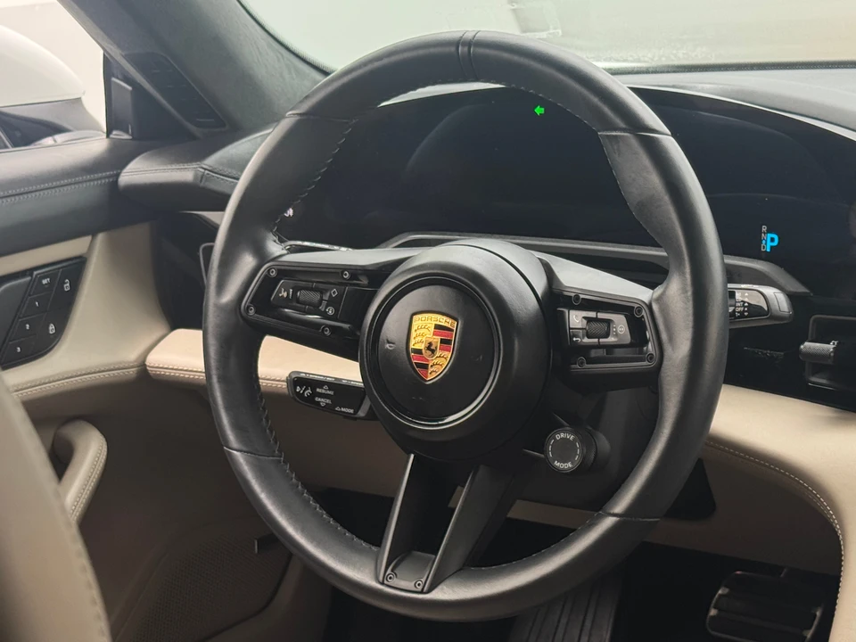 2022 Porsche Taycan Turbo - Image 8 of 31