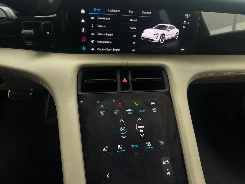 2022 Porsche Taycan Turbo - Image 16 of 31