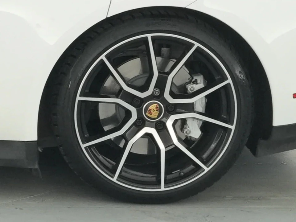 2022 Porsche Taycan Turbo - Image 20 of 31