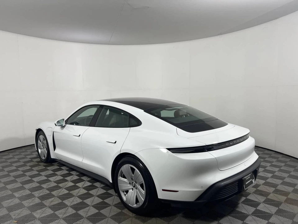2022 Porsche Taycan - Image 3 of 5