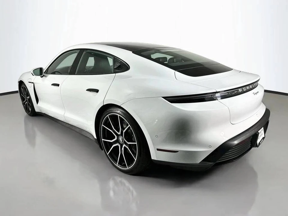 2022 Porsche Taycan - Image 3 of 5