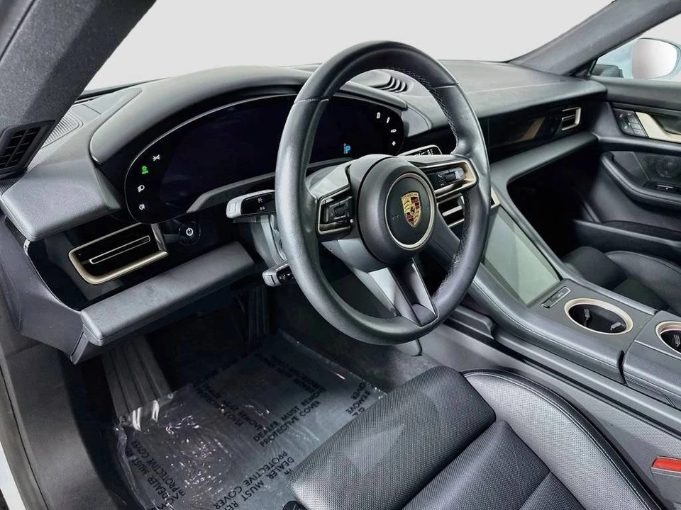 2022 Porsche Taycan - Image 4 of 5