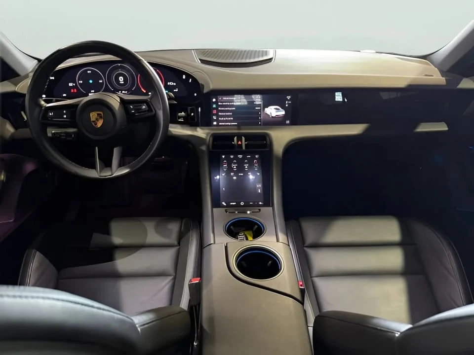2022 Porsche Taycan - Image 10 of 19