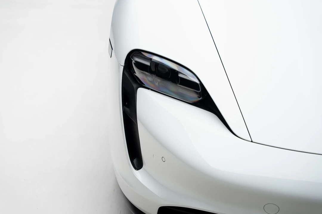 2022 Porsche Taycan - Image 11 of 12