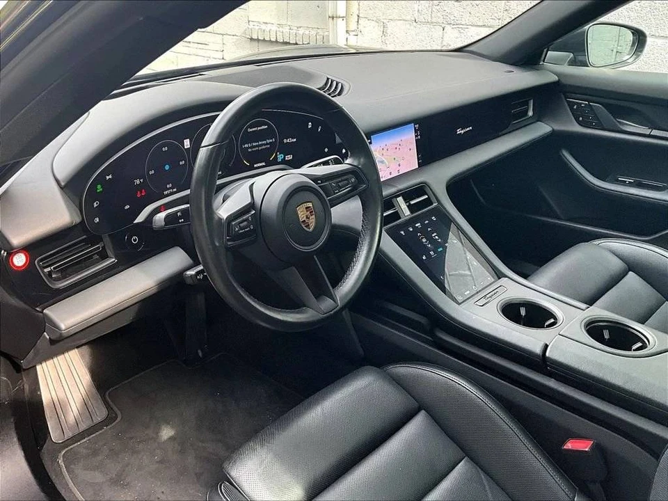 2022 Porsche Taycan - Image 4 of 5