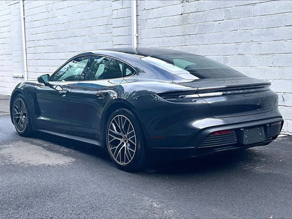 2022 Porsche Taycan - Image 3 of 5