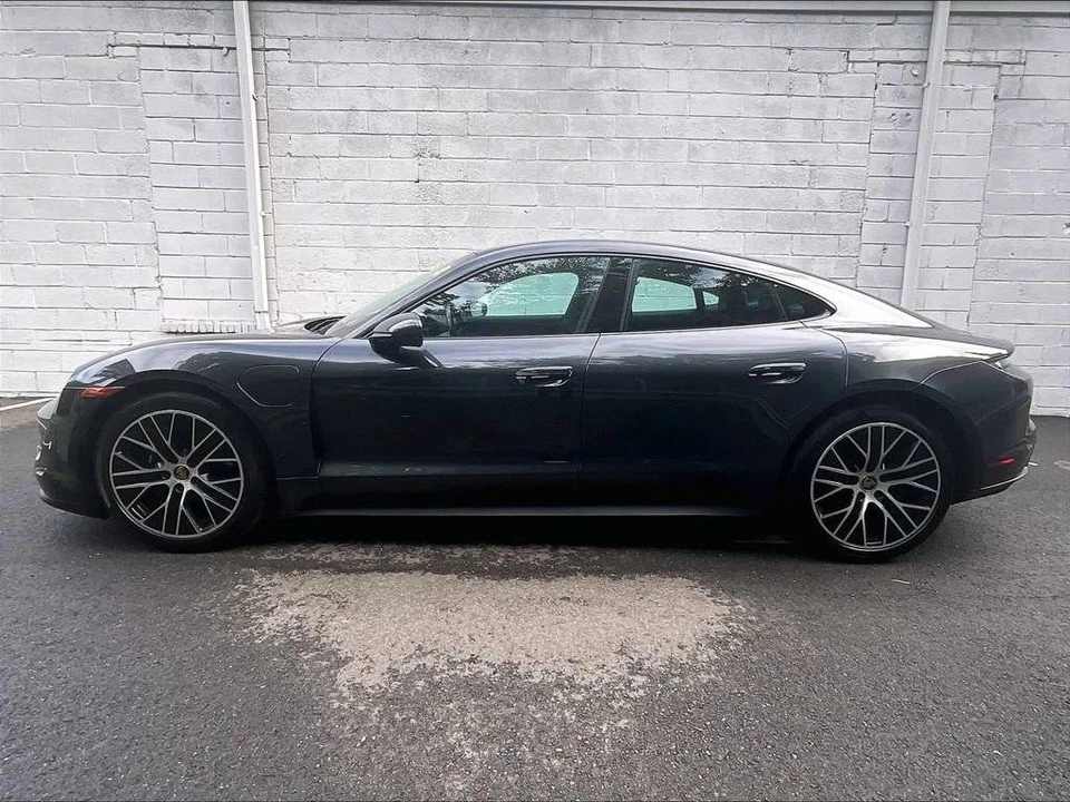 2022 Porsche Taycan - Image 2 of 5