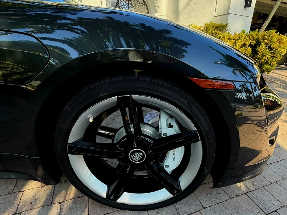 2022 Porsche Taycan - Image 10 of 23