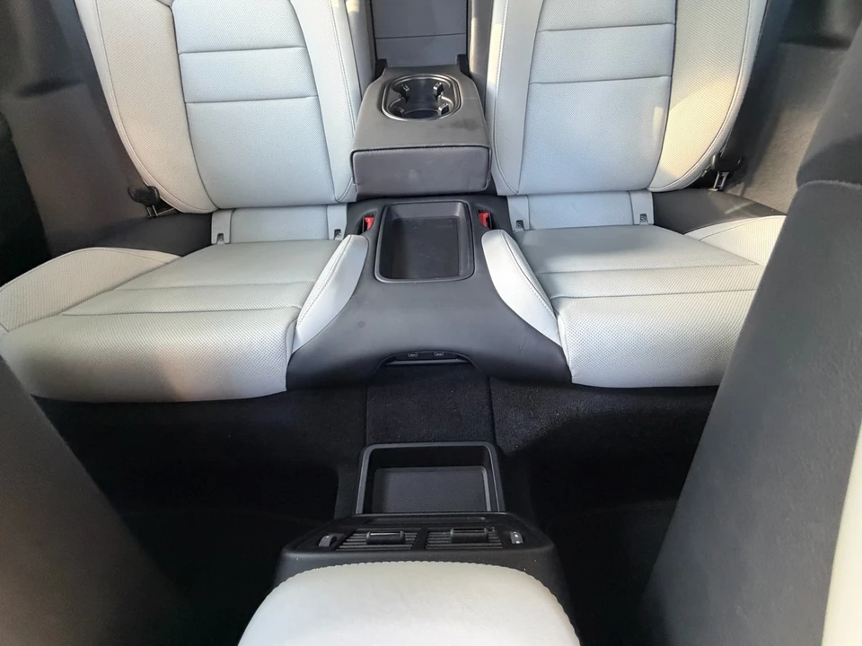 2022 Porsche Taycan - Image 18 of 23