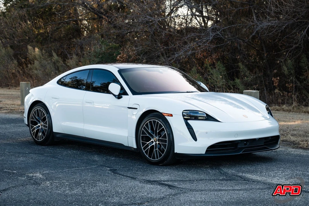 2022 Porsche Taycan - Image 10 of 12