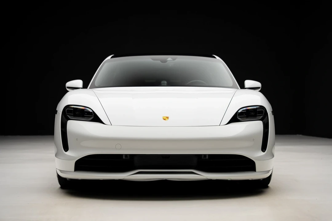 2022 Porsche Taycan - Image 7 of 21