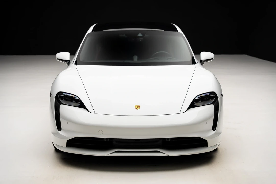 2022 Porsche Taycan - Image 5 of 21