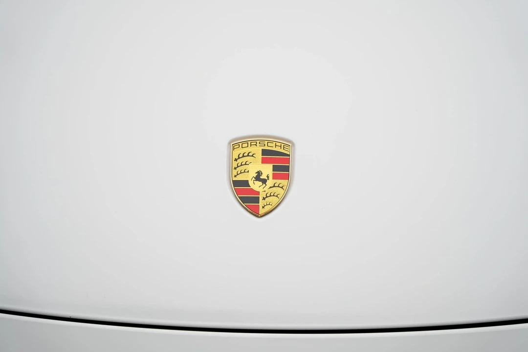 2022 Porsche Taycan - Image 10 of 21
