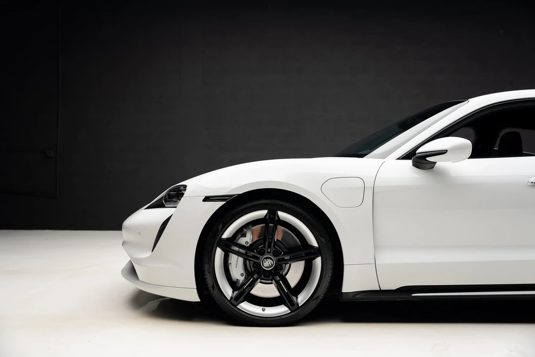 2022 Porsche Taycan - Image 15 of 21