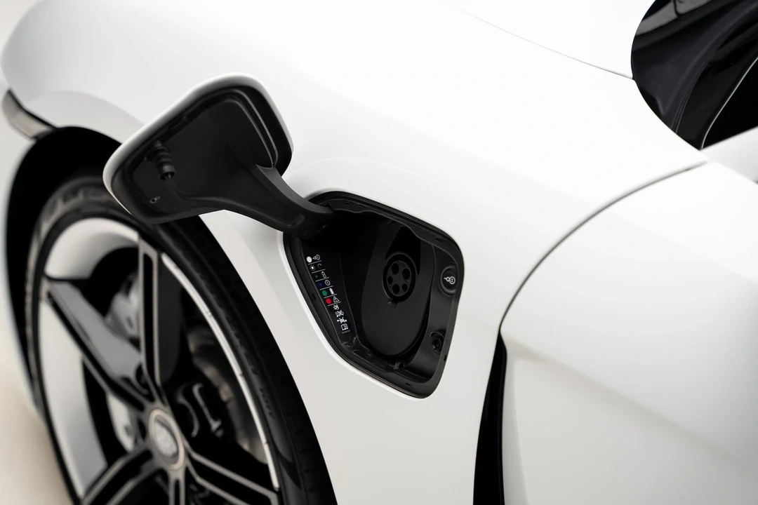 2022 Porsche Taycan - Image 20 of 21