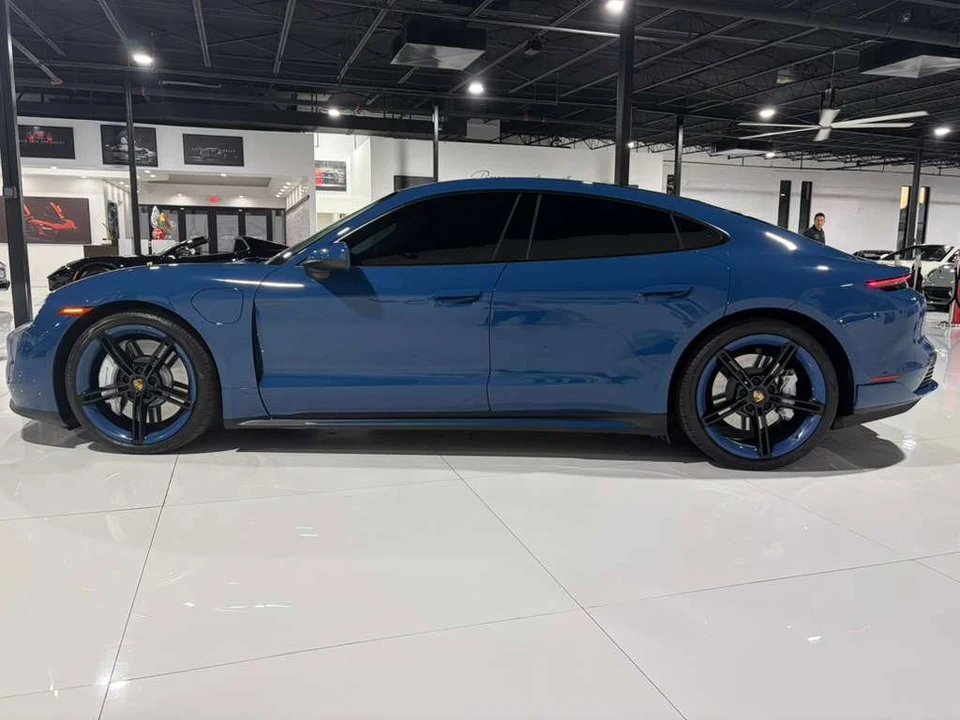 2022 Porsche Taycan - Image 4 of 12