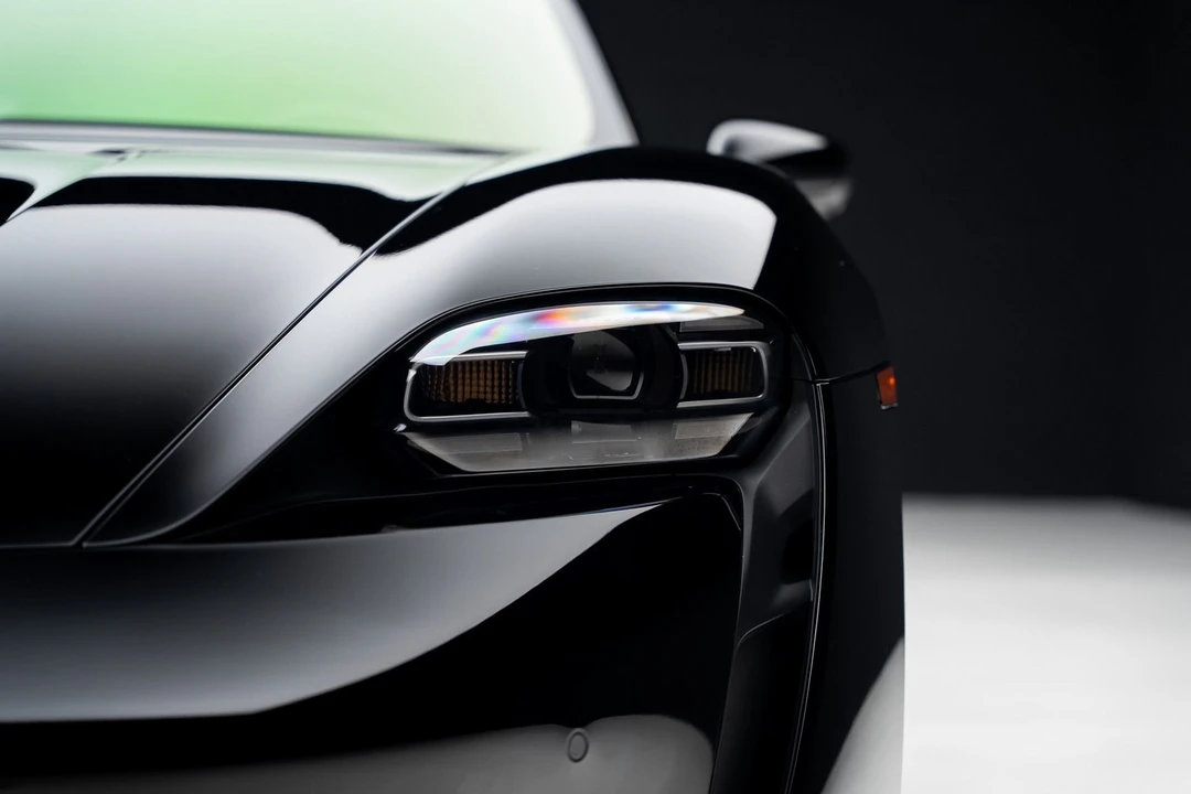 2022 Porsche Taycan - Image 9 of 12