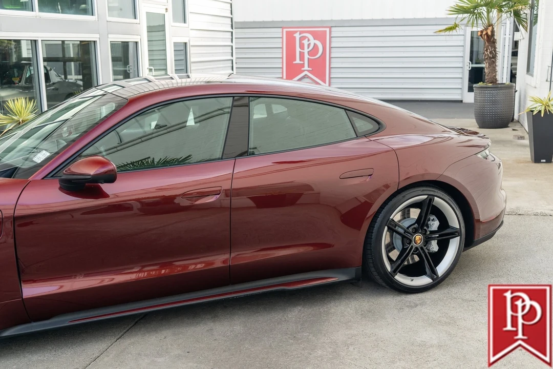 2022 Porsche Taycan - Image 4 of 21