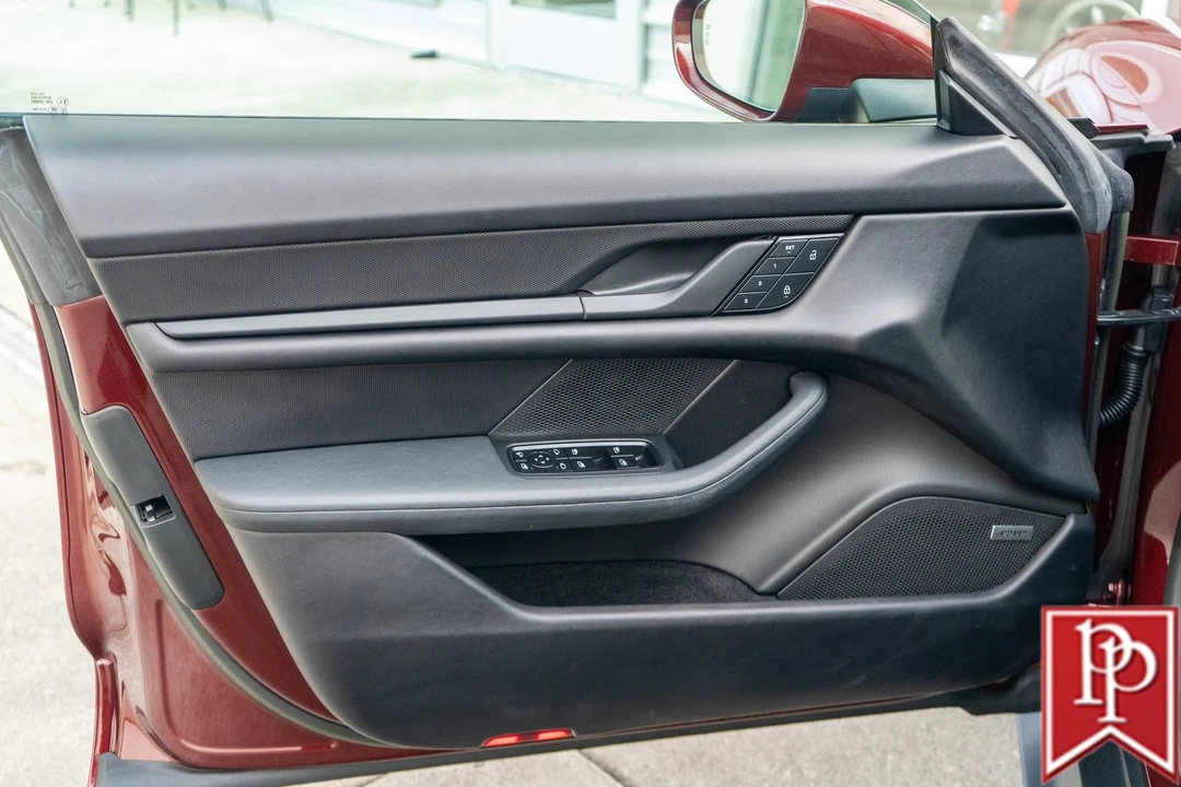 2022 Porsche Taycan - Image 9 of 21