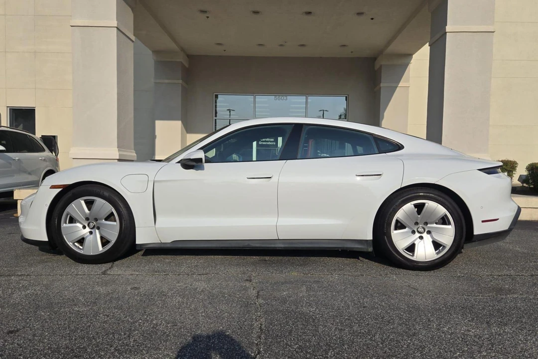 2022 Porsche Taycan - Image 3 of 31