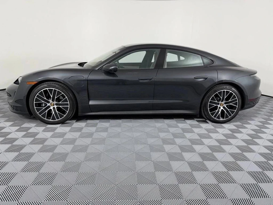 2022 Porsche Taycan - Image 2 of 5