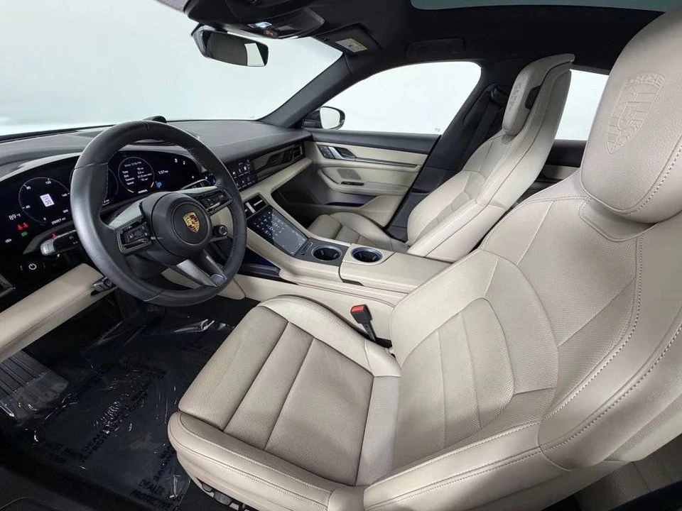 2022 Porsche Taycan - Image 4 of 5