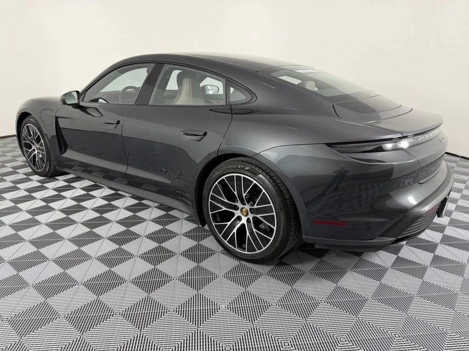 2022 Porsche Taycan - Image 3 of 5