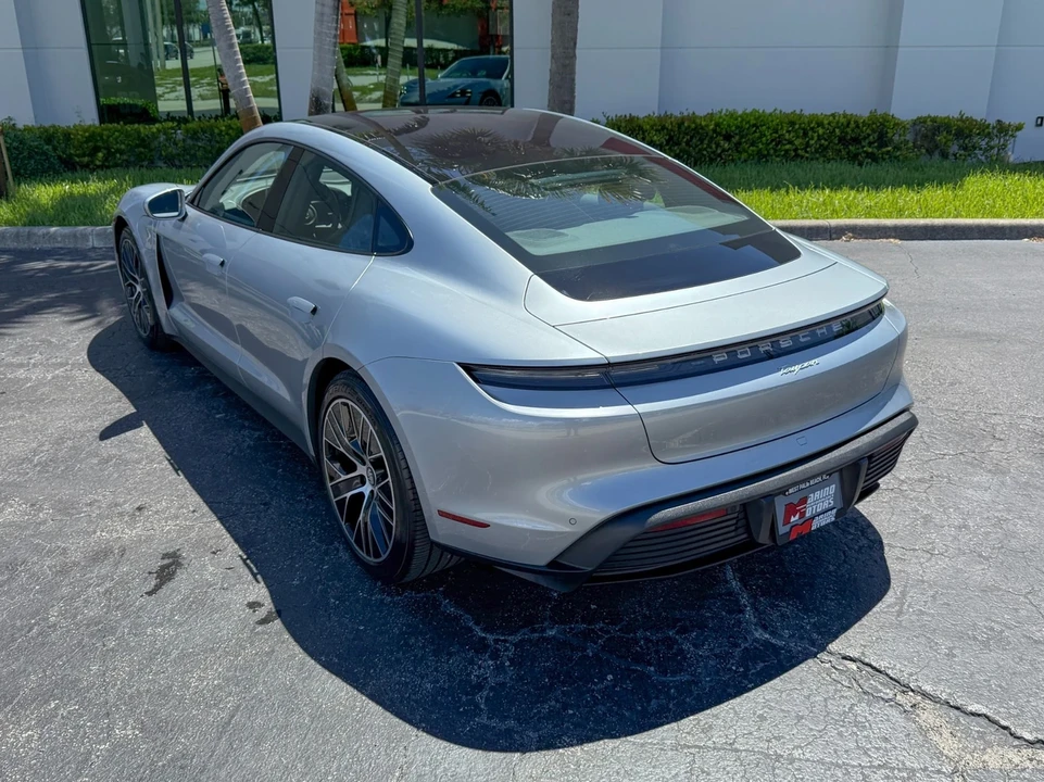 2022 Porsche Taycan - Image 16 of 21