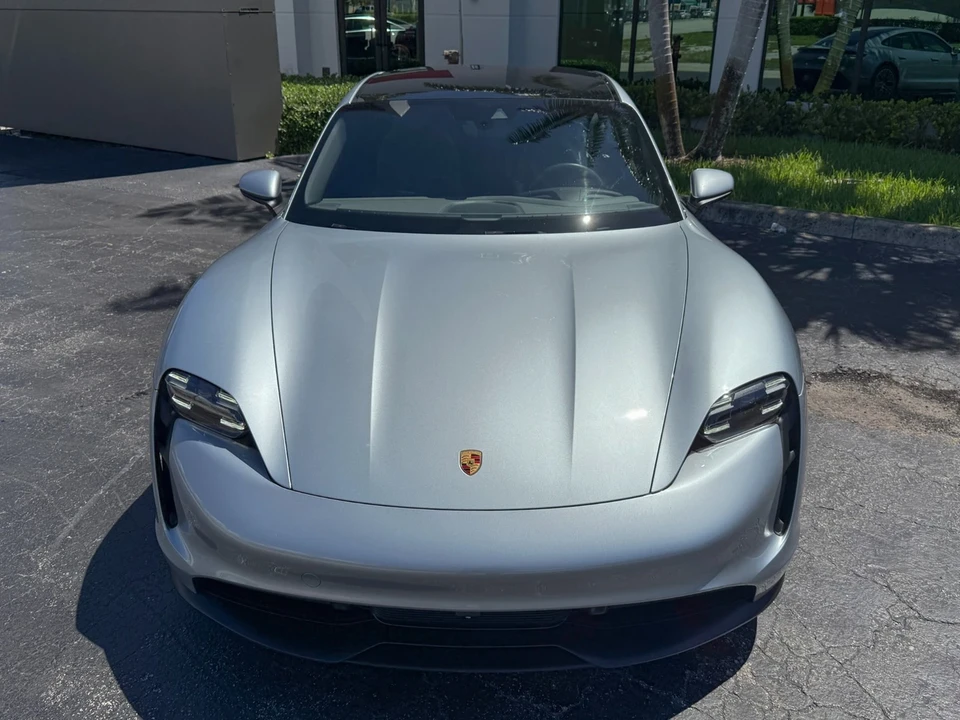 2022 Porsche Taycan - Image 12 of 21