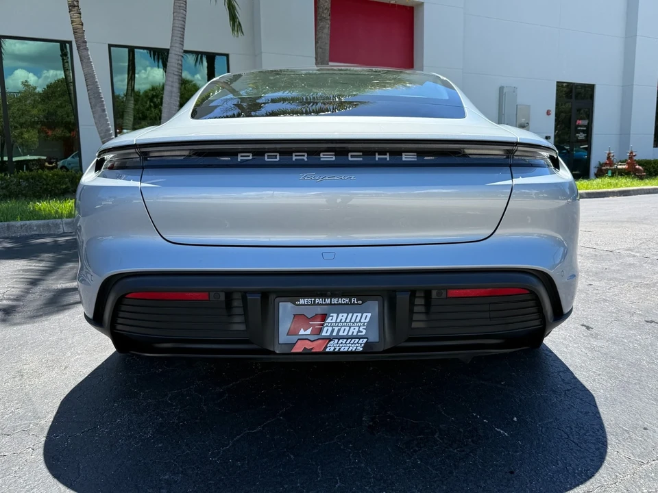 2022 Porsche Taycan - Image 9 of 21