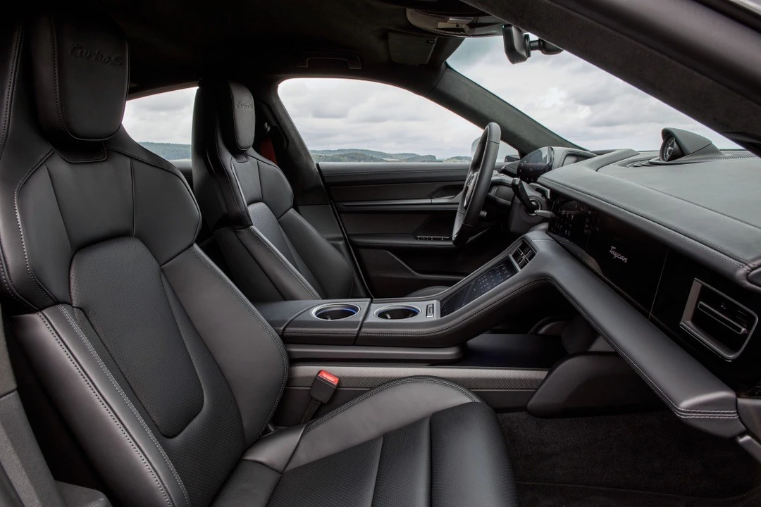 2022 Porsche Taycan - Image 10 of 15