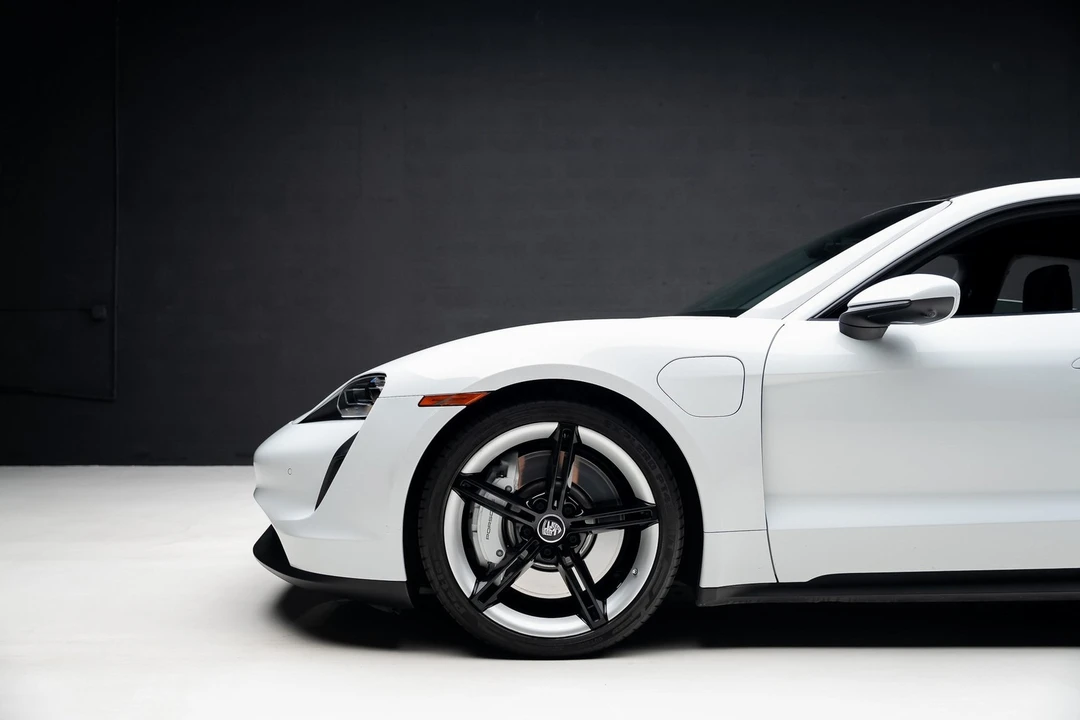 2022 Porsche Taycan - Image 17 of 21