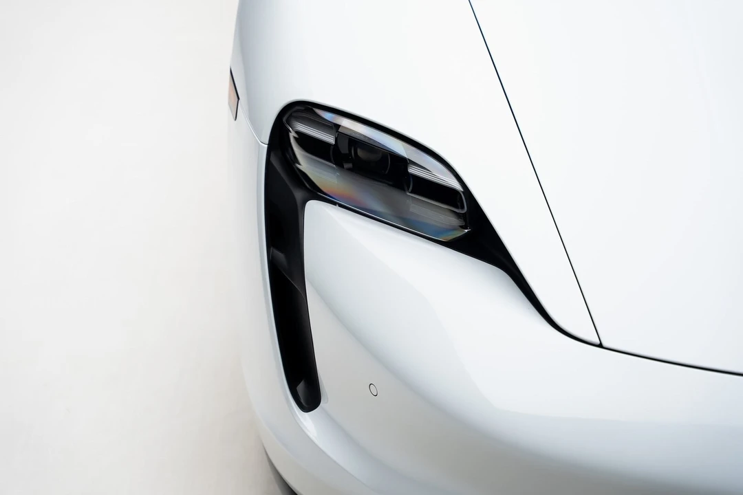2022 Porsche Taycan - Image 11 of 12