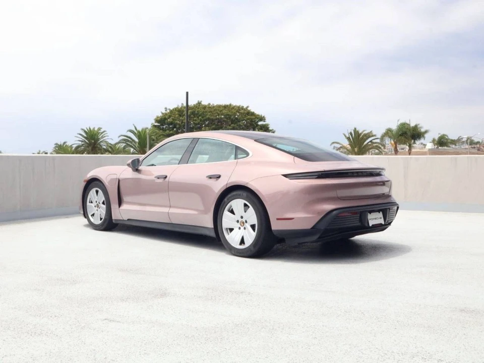 2022 Porsche Taycan - Image 3 of 5