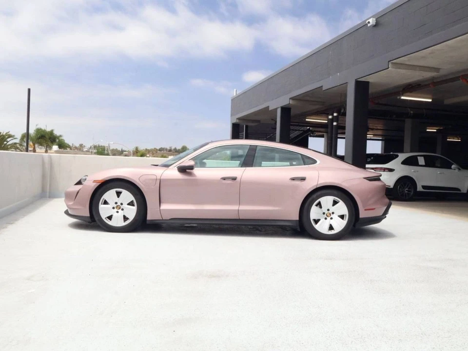 2022 Porsche Taycan - Image 2 of 5