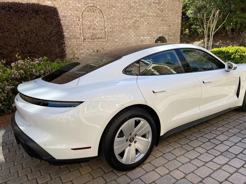 2022 Porsche Taycan - Image 2 of 3