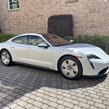 2022 Porsche Taycan