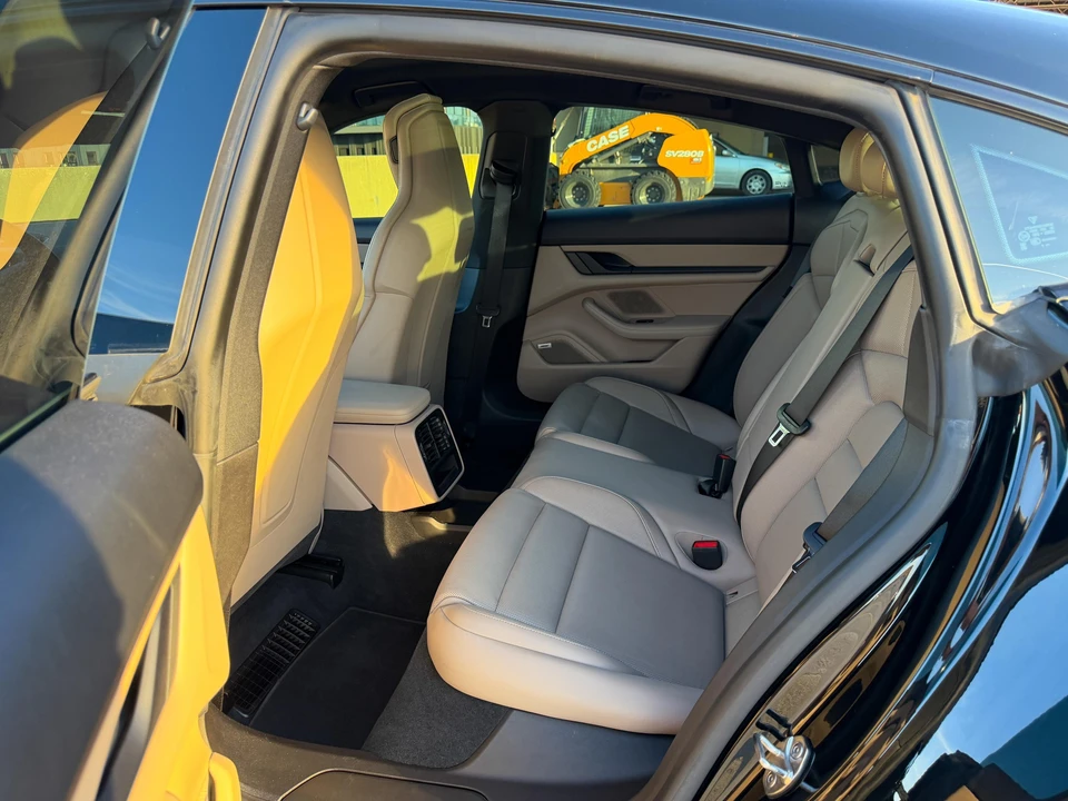 2022 Porsche Taycan - Image 20 of 31