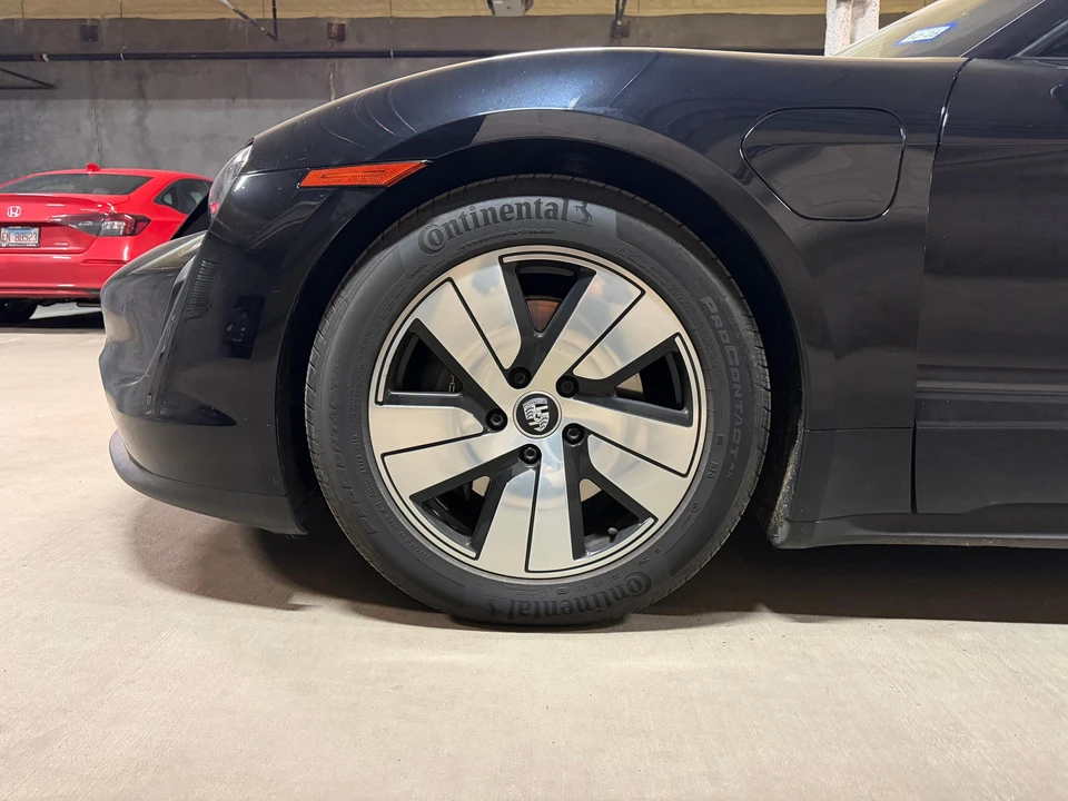 2022 Porsche Taycan - Image 9 of 31