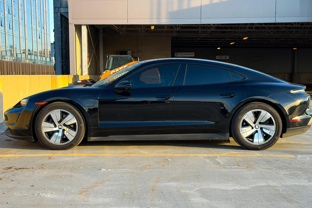 2022 Porsche Taycan - Image 6 of 31