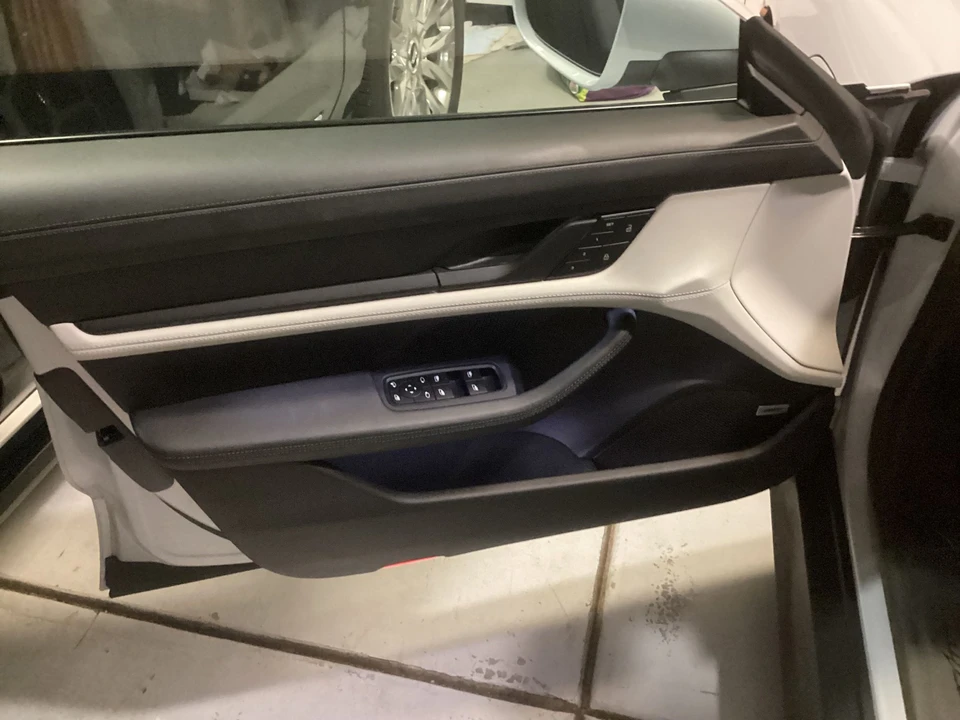 2022 Porsche Taycan - Image 11 of 14