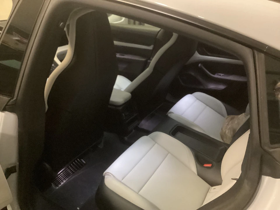 2022 Porsche Taycan - Image 9 of 14