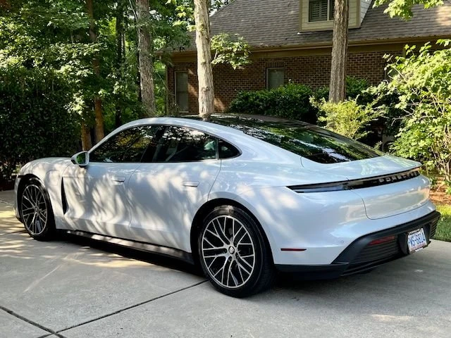2022 Porsche Taycan - Image 6 of 14