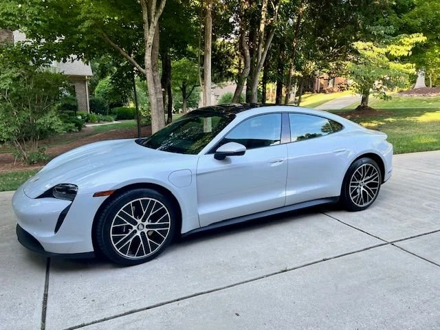 2022 Porsche Taycan - Image 2 of 14