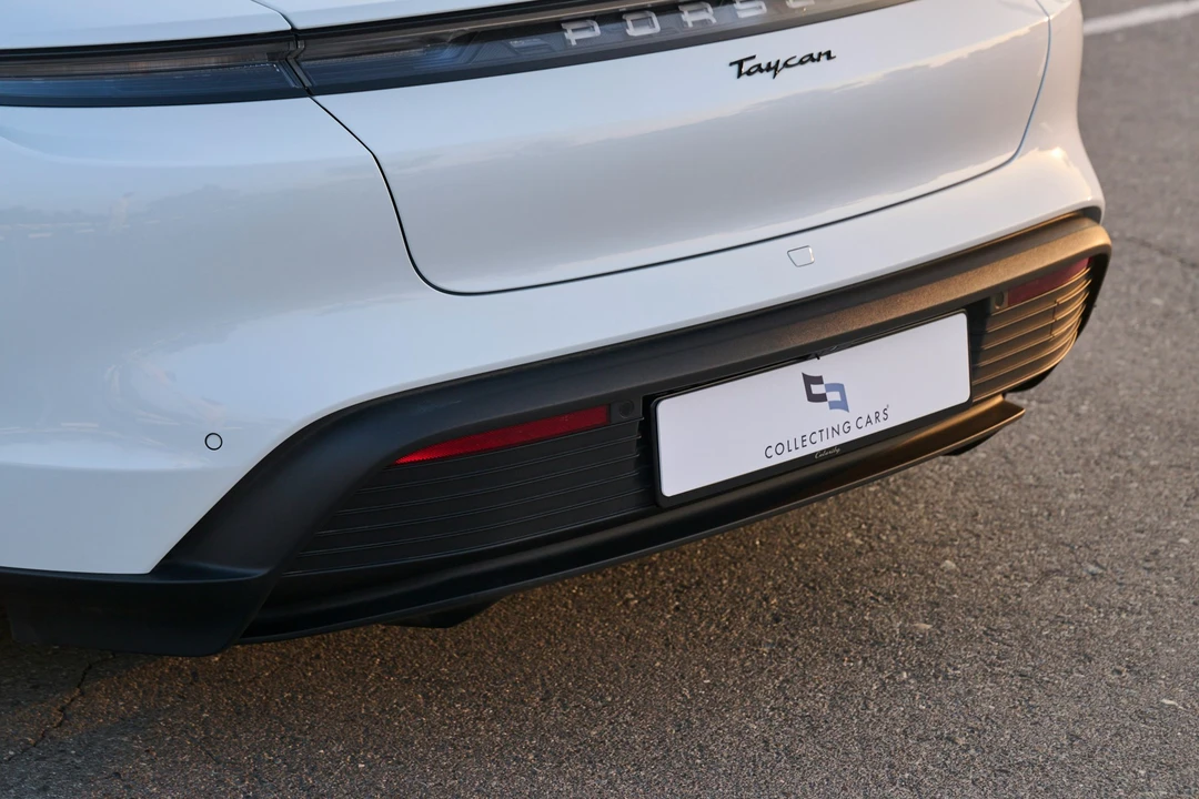2022 Porsche Taycan - Image 18 of 21